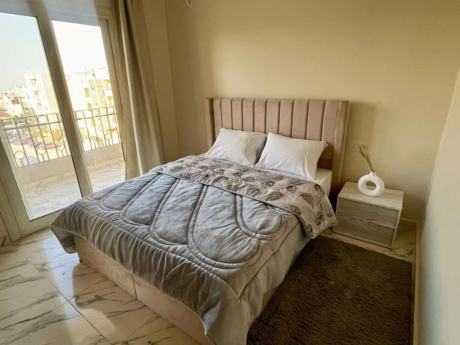 Apartment Family Near Auc Cairo