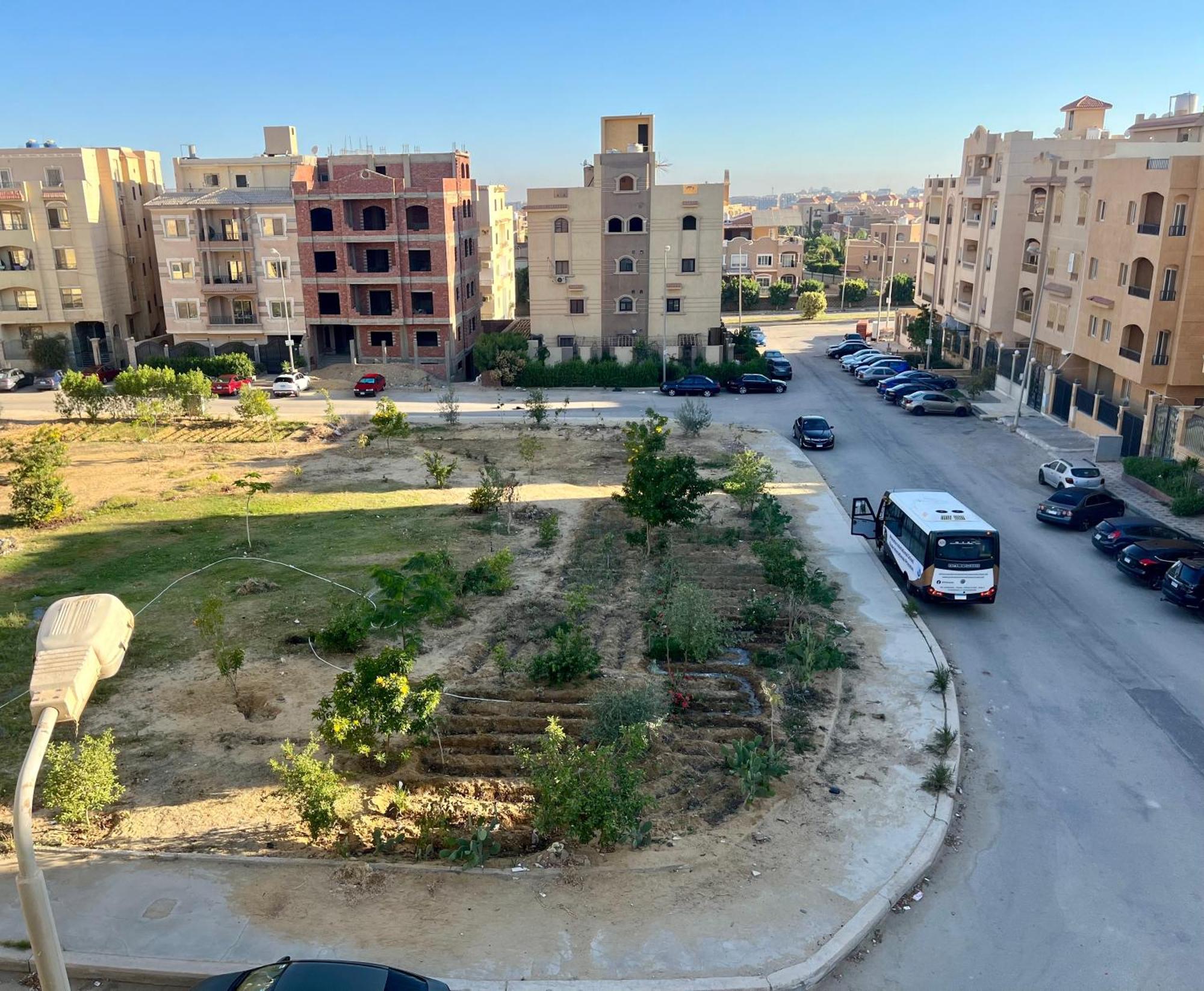 Apartment Family Near Auc