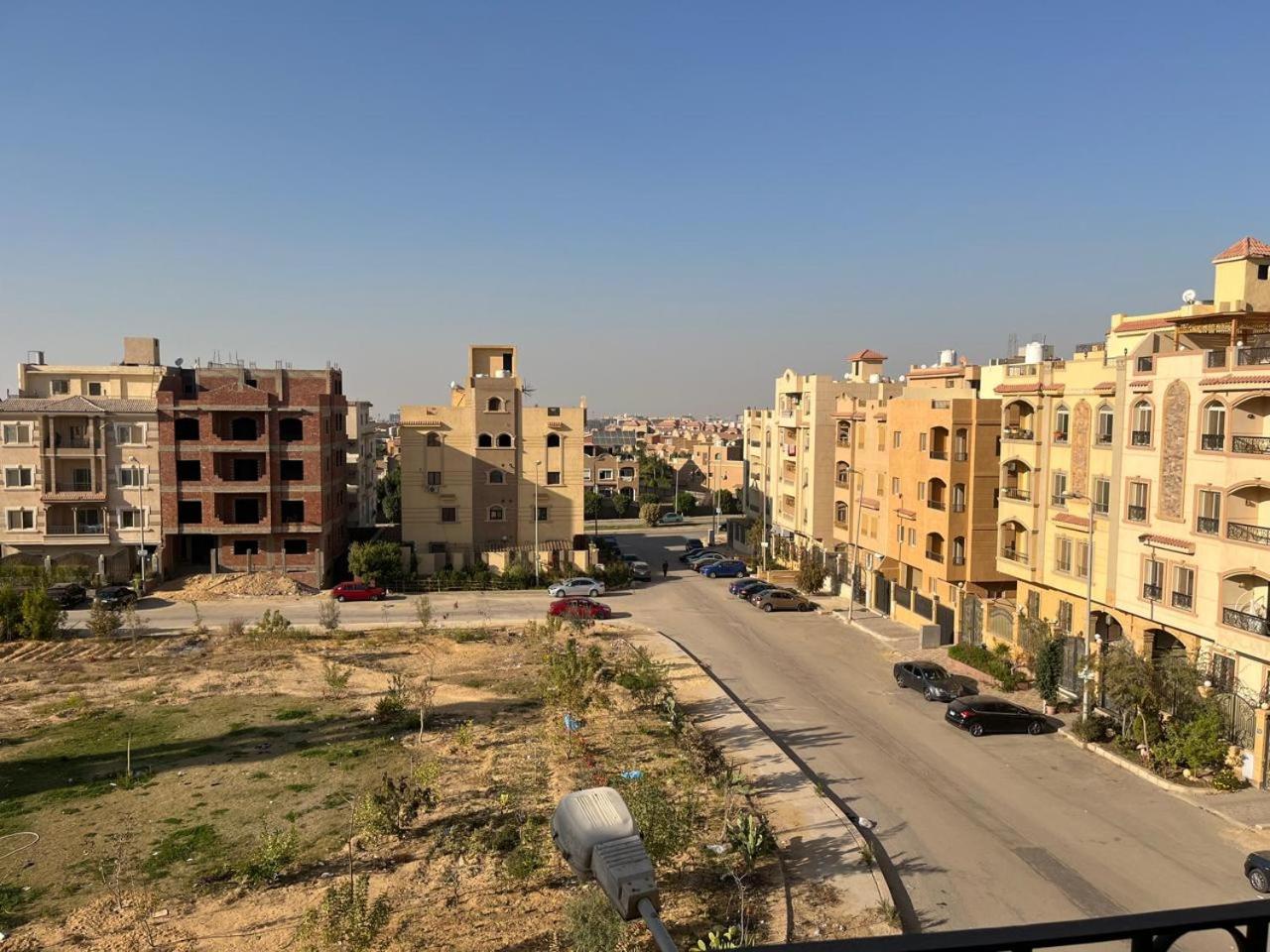 Family Near Auc *